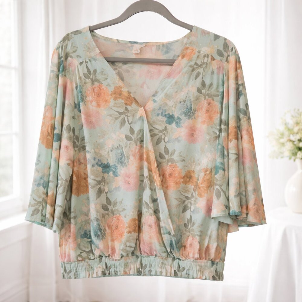 Cato Floral V-Neck Women's Top 3/4 Length Bell Sleeves Elastic Hem Size M Wrap